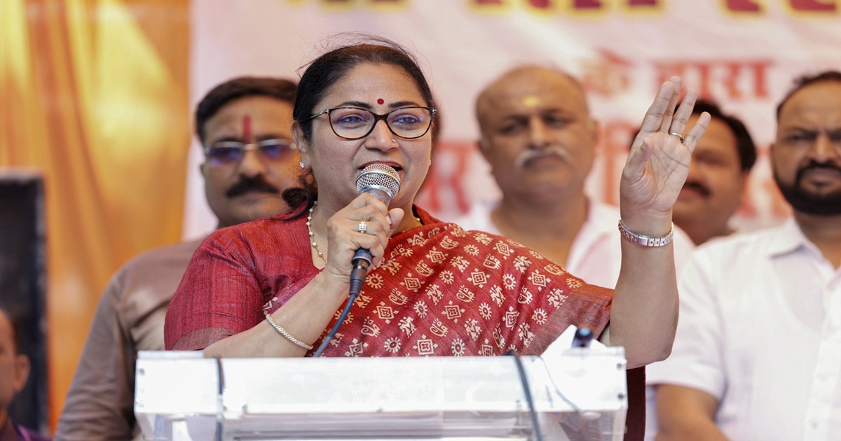 CM Rekha Gupta Moves to Strengthen Legislative Capacity with Young ...