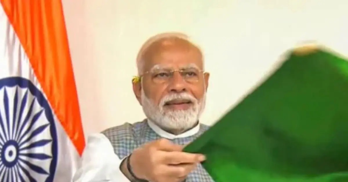 PM Modi Gujarat Visit: PM Arrives On Gujarat Tour, To Gift Projects Worth 8000 Crores Including Metro-Vande Bharat