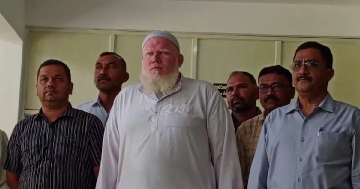 Surat Cleric Nabbed for Alleged Plot to Assassinate BJP MLA Nupur Sharma, Say Police