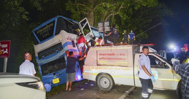 14 Dead and 30 Injured in bus crash accident in Thailand