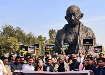 INDIA MPs Protest Bulk Suspension at Gandhi Statue