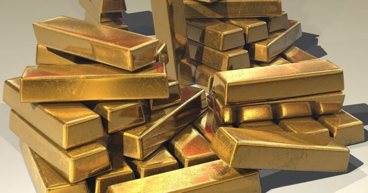 CISF Unearths Rs1 Crore Smuggled Gold at Mumbai Airport