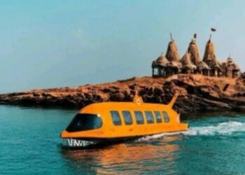 Dwarka Delight: Gujarat Set to Launch First Submarine Tours in Bharat