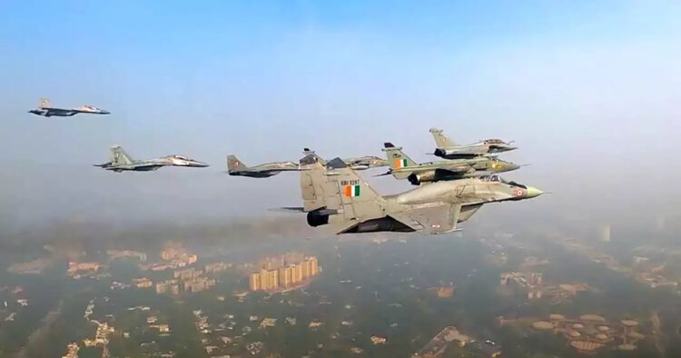 75th Republic Day: Spectacular Indian Air Force Fly-Past Amazes with Awe-Inspiring Acrobatics