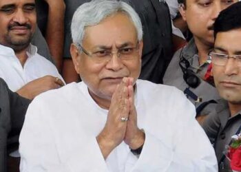 Nitish Kumar Sparks Speculation with Possible BJP Return: Leaders from BJP and JDU Head to Delhi Together