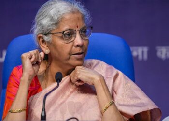 In the Lok Sabha on Thursday, the government is going to propose a ‘white paper’ to compare the financial situation before and after 2014.