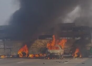 Five people died after their car collided with a private bus on the Yamuna Expressway in Mathura, Uttar Pradesh early on Monday