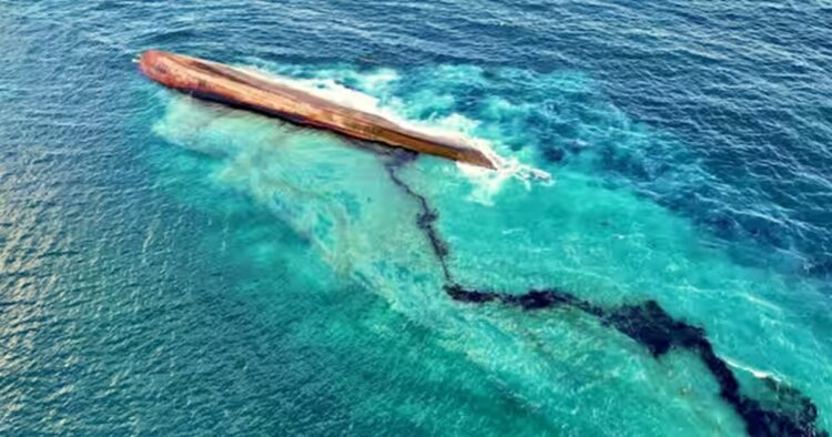 ‘A large oil spill near the twin-island nation in the eastern Caribbean has caused a national emergency’, said Trinidad and Tobago’s Prime Minister Keith Rowley