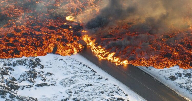 Iceland Volcano Erupts: Lava and Heat Supplies Cut