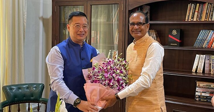 Singapore Envoy Simon Wong Strengthens Ties with Former MP CM Shivraj Singh Chouhan