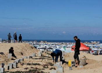 Palestinian President Mahmud Abbas Urges Swift Gaza Deal to Avoid Severe Consequences