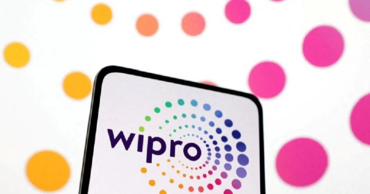 Wipro Cuts Mid-Level Jobs to Trim Excess