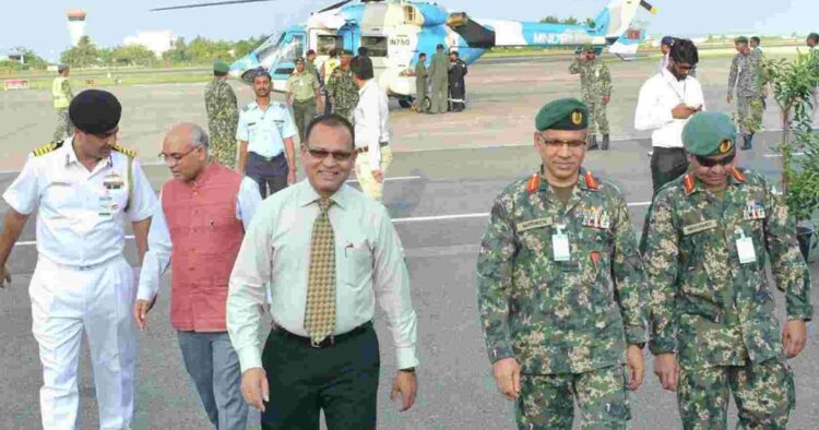 Bharatiya Military Transition: First Batch of Helicopter Operations Personnel Withdraw from Maldives