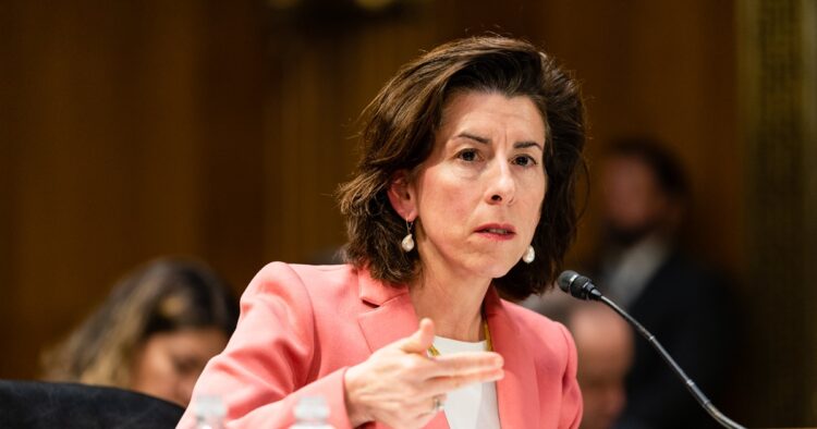 US Commerce Secretary Gina Raimondo during an official visit to Manila on Monday declared that American companies are poised to disclose investments totalling more than $1 billion in the Philippines.