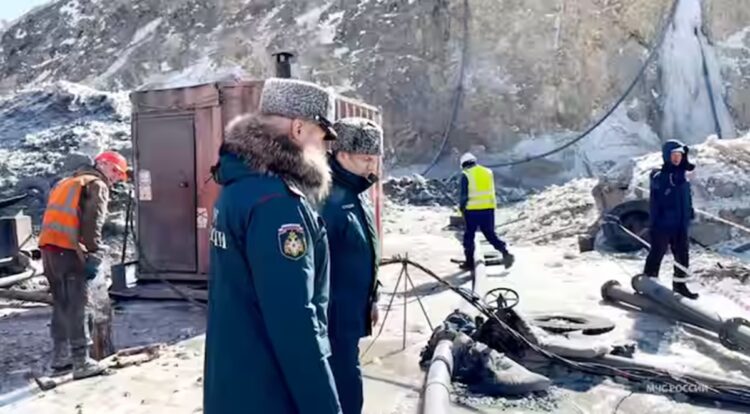 A gold mine in Amur region, Russia where 13 workers have been closed in for more than a week, is completely flooded, according to the media reports. On March 18, the miners working at the Pioneer mine were trapped following a rock collapse.