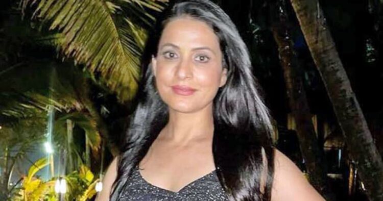 Televison Actress Dolly Sohi died earlier this morning, after a battle with cervical cancer. She was just 48 and her sister Amandeep Sohi, also an actor, died on Thursday, March 7, after being diagnosed with jaundice. Dolly was keeping unwell for a month.