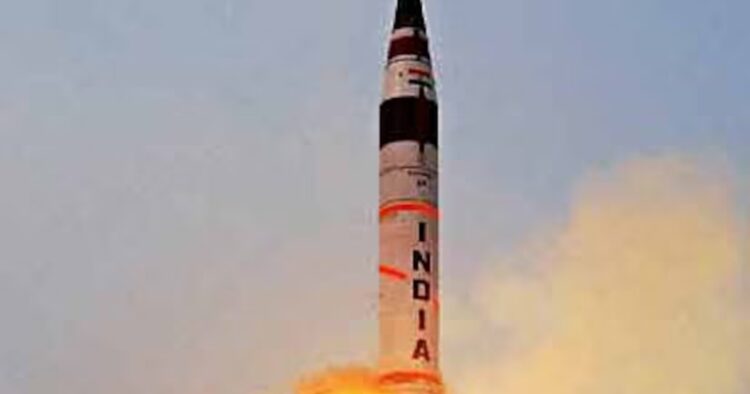 PM Modi Hails DRDO Scientists: Successful Maiden Flight of Indigenous Agni-5 Missile Unveiled