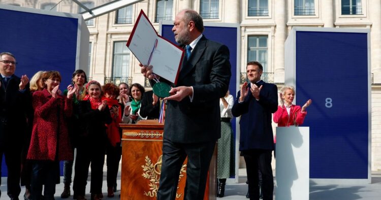 France: Abortion Rights Enshrined in Constitution on International Women's Day