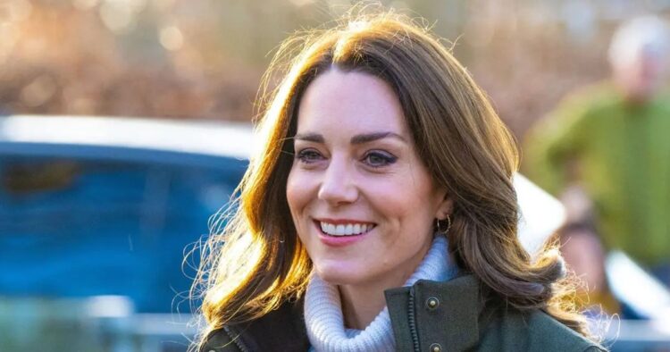 Media Frenzy Echoing Princess Diana's Ordeal Raises Concerns for Kate Middleton, Experts Say William is Worried