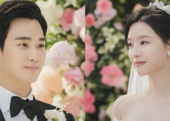 Star-Studded 'Queen of Tears' Captivates Audiences with Kim Soo-hyun and Kim Ji-won's Charisma: Fans Can't Keep Calm