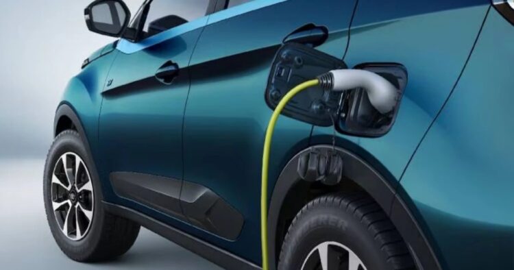 Mahindra & Adani Total Energies Forge Alliance to Establish Nationwide EV Charging Network