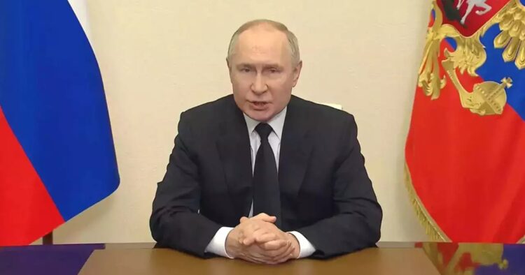 Putin Calls for De-escalation in Middle East Amid Risk of Catastrophic Conflict