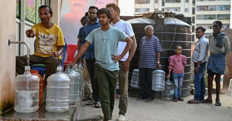 Residents Protest Bengaluru Water Crisis: Demanding Clean Drinking Water