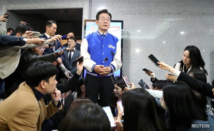 South Korea's Liberal Opposition Wins Landslide Parliamentary Vote