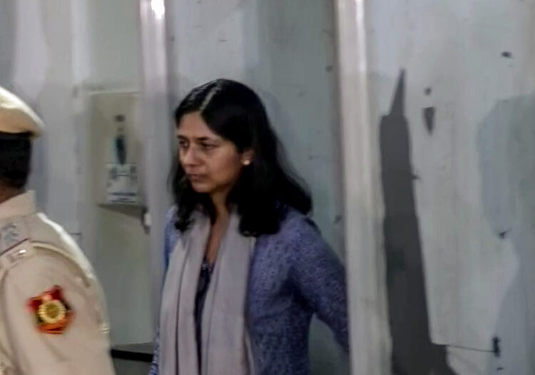 New Delhi, May 17 :AAP MP Swati Maliwal leaves Delhi CM Arvind Kejriwal's residence after recreation of the May 13 incident by Police, in New Delhi on Friday.