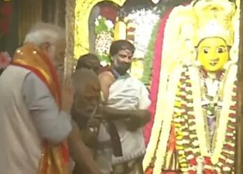Prime Minister Narendra Modi visited Sri Raja Rajeshwara Swamy Devasthanam in Vemulawada of Rajanna Siricilla district.