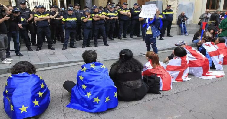 Georgian parliament overrides presidential veto of the divisive foreign influence bill