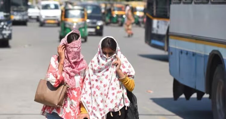 Delhi's Weather Station Registers Record-Breaking 52.3°C, Highest Temperature in Capital's History