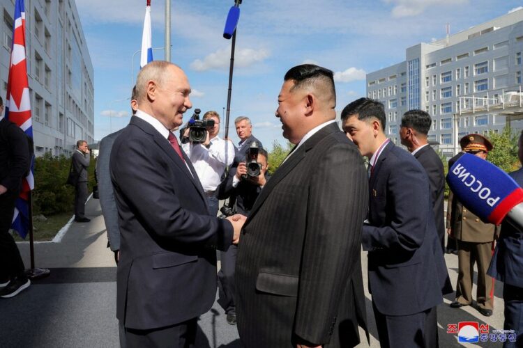 North Korean leader Kim Jong Un meets Russia's President Vladimir Putin at the Vostochny   (Phot courtesy: Reuters)