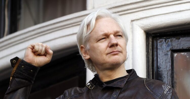 London Court Grants WikiLeaks Founder Julian Assange Right to Appeal US Extradition Order