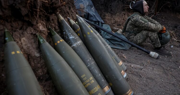 US to Unveil $275 Million Boost in Artillery and Ammunition for Ukraine, Confirm Officials