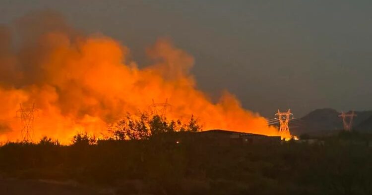 Arizona Wildfire Near Phoenix: Air Tankers and Helicopters Battle Blaze, Evacuations Ordered  