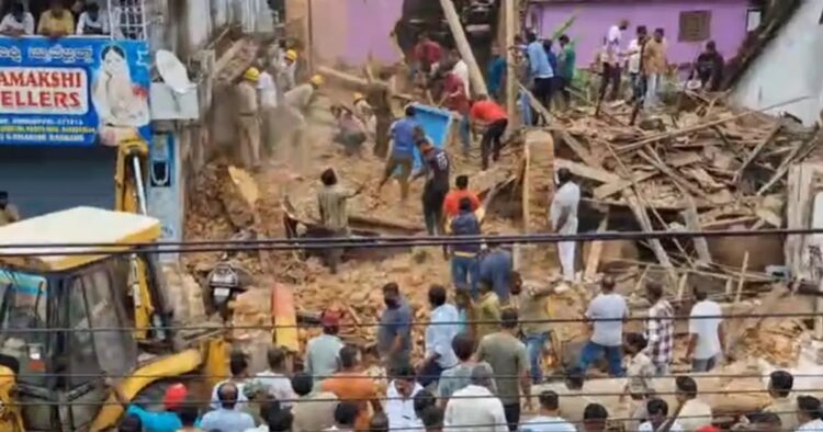 Several people are feared trapped after a hotel building collapsed in Kodagu’s Gonikoppa town on Thursday.