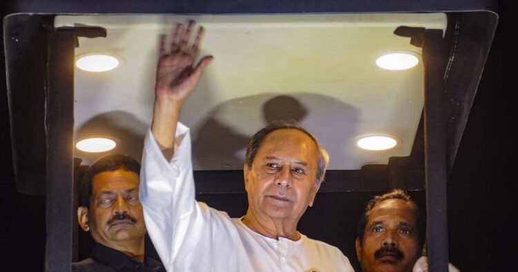 Odisha Chief Minister Naveen Patnaik submitted his resignation to Governor Raghubar Da