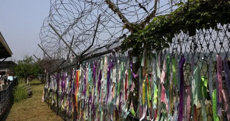 South Korea Responds with Warning Shots as North Korean Soldiers Cross DMZ Border