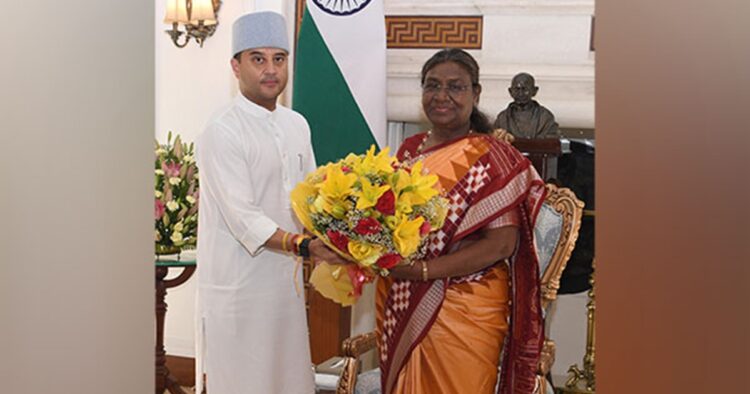 Union Minister Jyotiraditya Scindia Meets President Murmu at Rashtrapati Bhavan