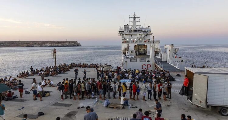 11 Migrants Dead, 64 Missing After Dual Shipwrecks Off Italy's Southern Coast