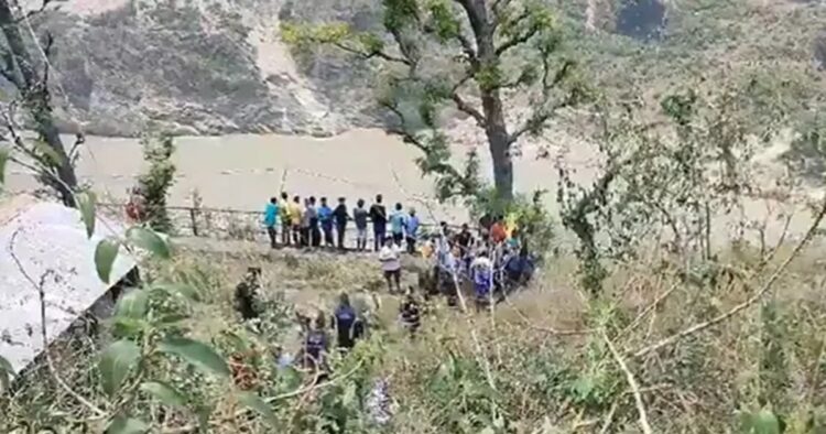 Uttarakhand: Tempo traveller with 17 passengers falls in gorge on Rishikesh-Badrinath highway, 8 killed