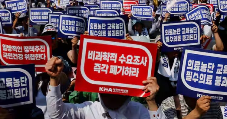 On Monday South Korea said that it will cancel the plan to suspend the licenses of striking trainee doctors, offering a concession to end a months-long walkout prompted by the government's decision to increase medical school admissions.