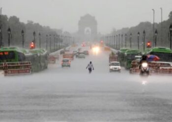 Delhi Rain Brings Relief from Humidity but Causes Major Traffic Jams