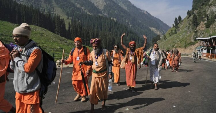 Amarnath Yatra 2024 Concludes Safely: Devotees Praise Mountain Rescue Teams for Ensuring a Memorable Pilgrimage