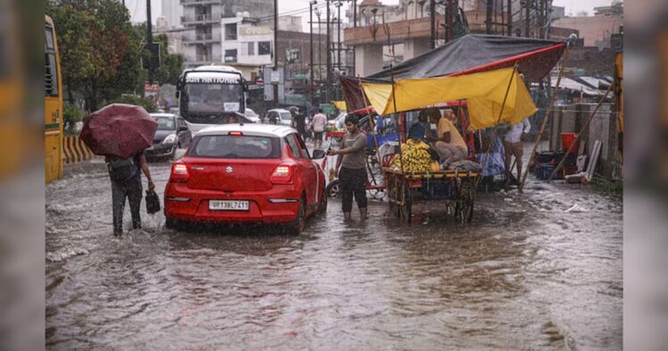 On Wednesday evening, heavy rainfall lashed Delhi and its vicinity, including Noida, causing waterlogging in several areas.