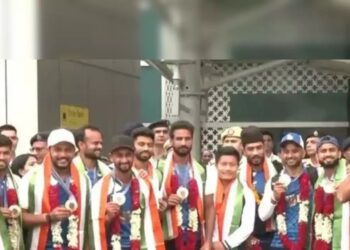 After winning the bronze medal at the Paris Olympics, the Indian Hockey Team received a warm welcome at the Delhi Airport on Tuesday.
