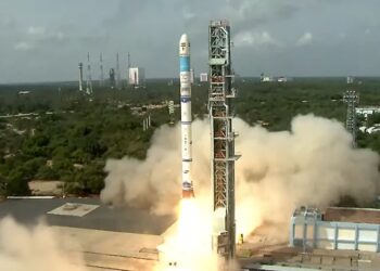 The Indian Space Research Organisation (ISRO) has began the countdown for the launch of its Earth observation satellite aboard the Small Satellite Launch Vehicle-03 (SSLV-D3-EOS-08).