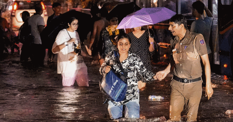 32 dead in rain, flooding in 7 states, several missing in hills