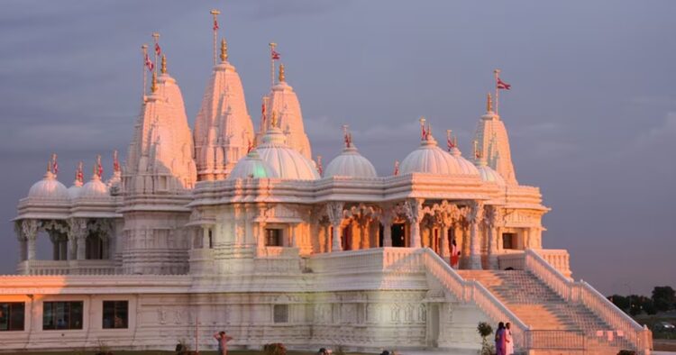 On the night of Monday, the BAPS Shri Swaminarayan Mandir situated in Melville hamlet in the New York State of the United States was vandalised by extremists